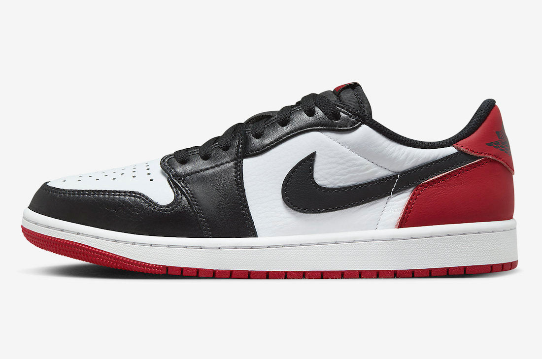 Jordan 1 Retro Low OG Black Toe (2023) - Vista 2