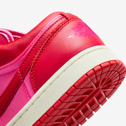 Jordan 1 Low SE Pink Blast (Women's) - Vista 8