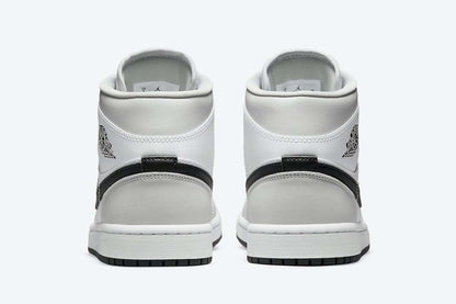 Jordan 1 Mid Light Smoke Grey (Women's) - Vista 5