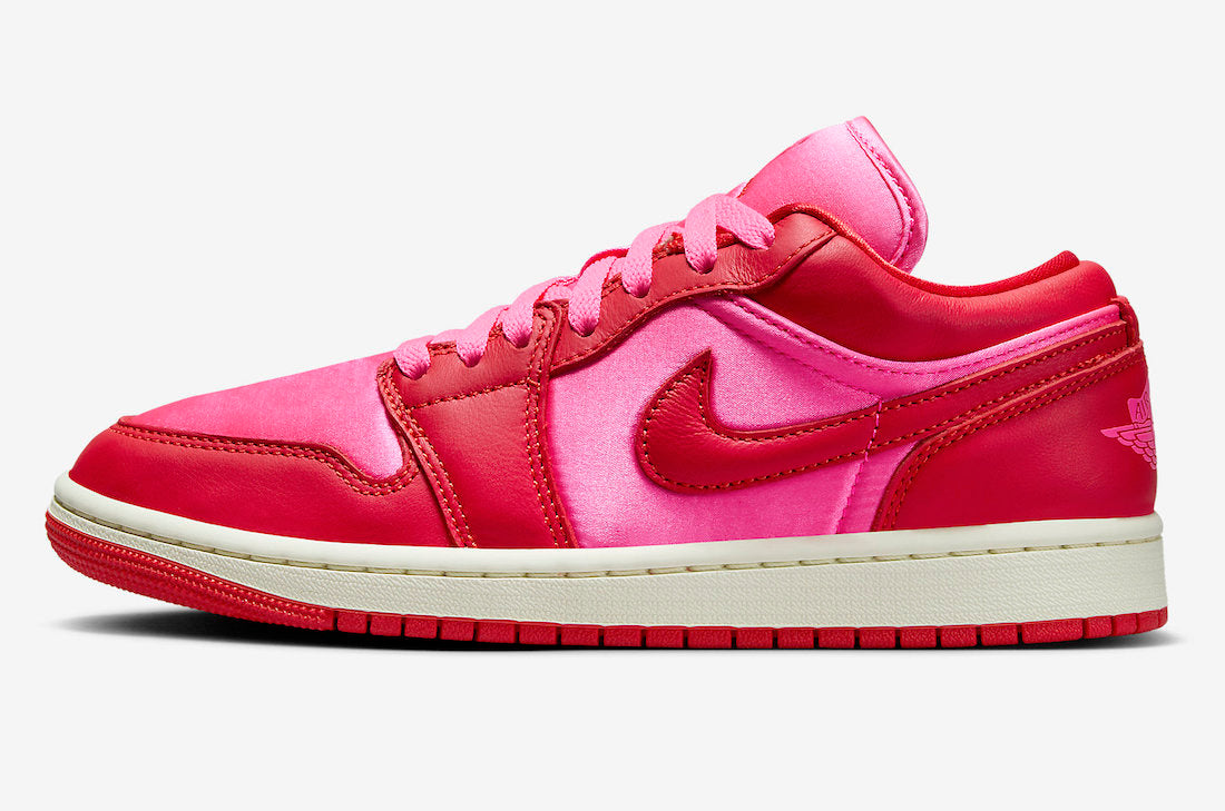 Jordan 1 Low SE Pink Blast (Women's) - Vista 2