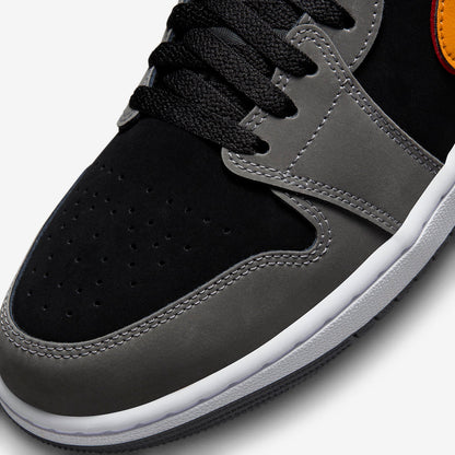 Jordan 1 Low SE Light Graphite Vivid Orange - Vista 7