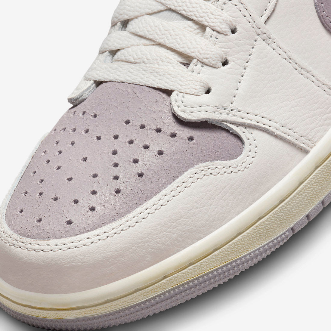 Jordan 1 Retro Low OG Atmosphere Grey - Vista 7