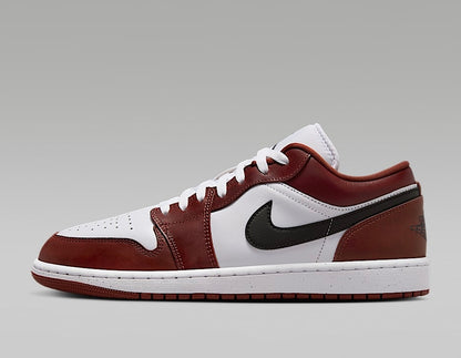 Jordan 1 Low SE Dark Pony - Vista 2