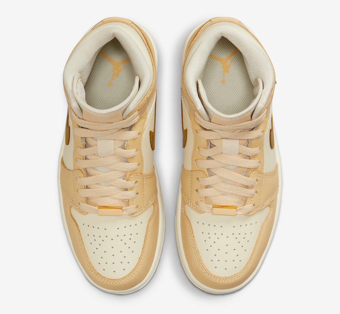 Jordan 1 Mid SE Pale Vanilla Metallic Gold - Vista 4