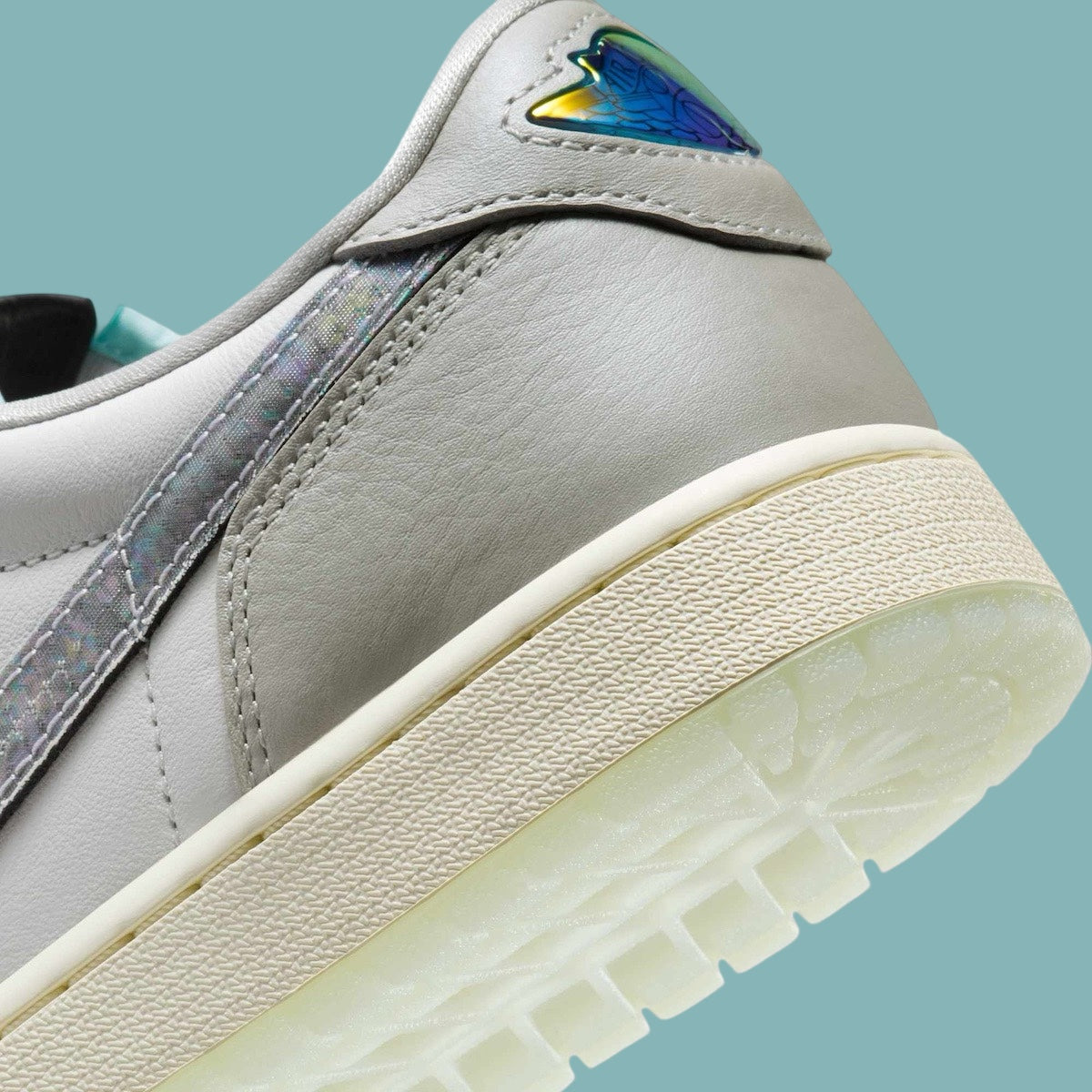 Jordan 1 Retro Low OG Year of the Snake (2025) - Vista 9