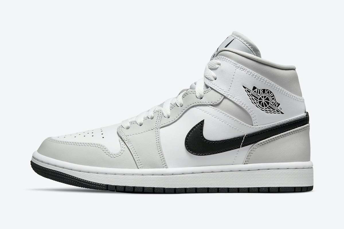 Jordan 1 Mid Light Smoke Grey (Women's) - Vista 1