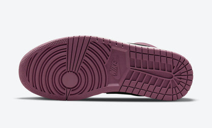 Jordan 1 Low Mulberry (Women's) - Vista 6